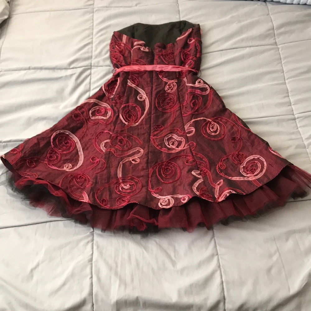 Strapless Deep Red Dress - Picture 5 of 8